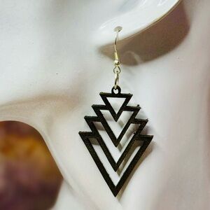 Olive green dropped triangles earrings hand crafted leather